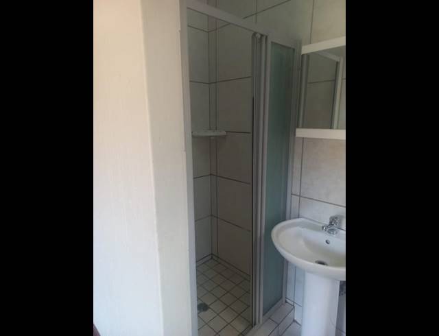 2 BEDROOM PROPERTY TO RENT IN VANDERBIJLPARK CW 1